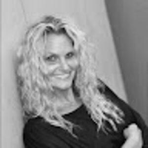 Meet your Posher, Dawnelle